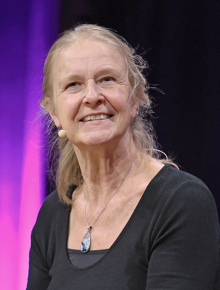 Cornelia Funke author photo